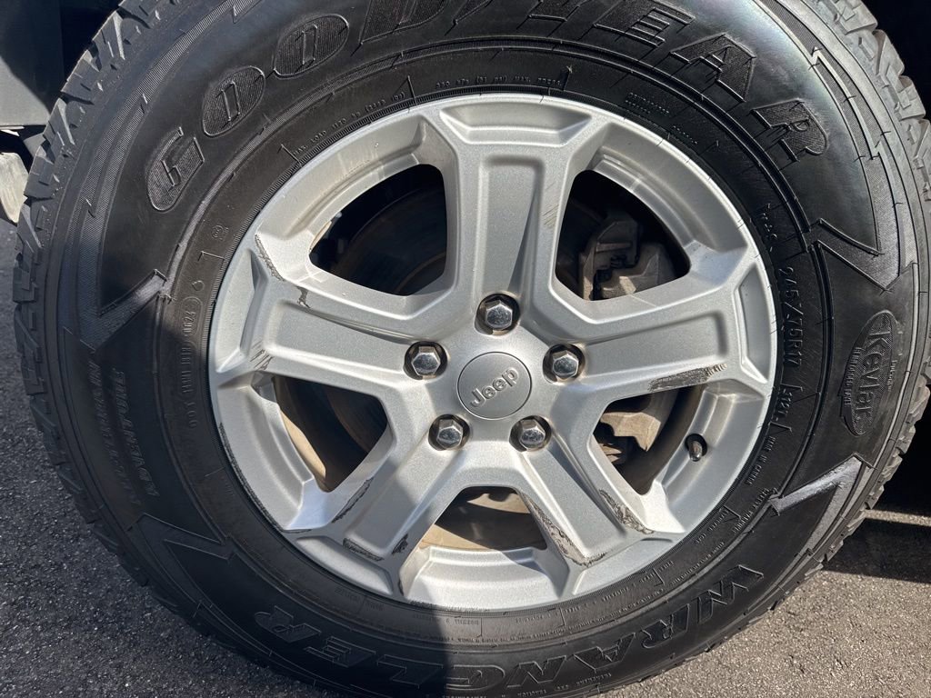 Used 2021 Jeep Wrangler Unlimited Sport w/ Sun And Sound Package image 8