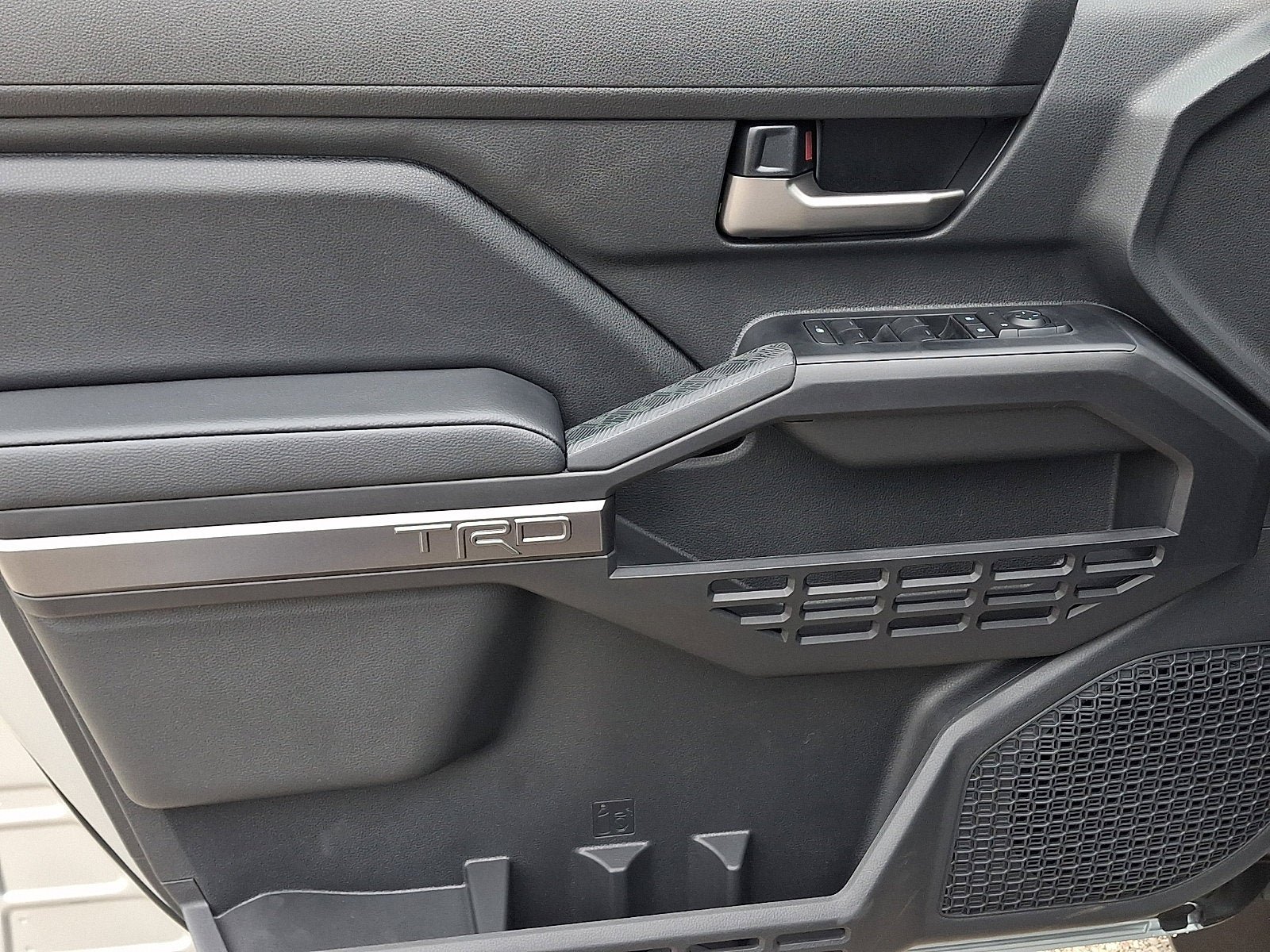 New 2026 Toyota Tacoma TRD Off-Road AWD/4WD image 11