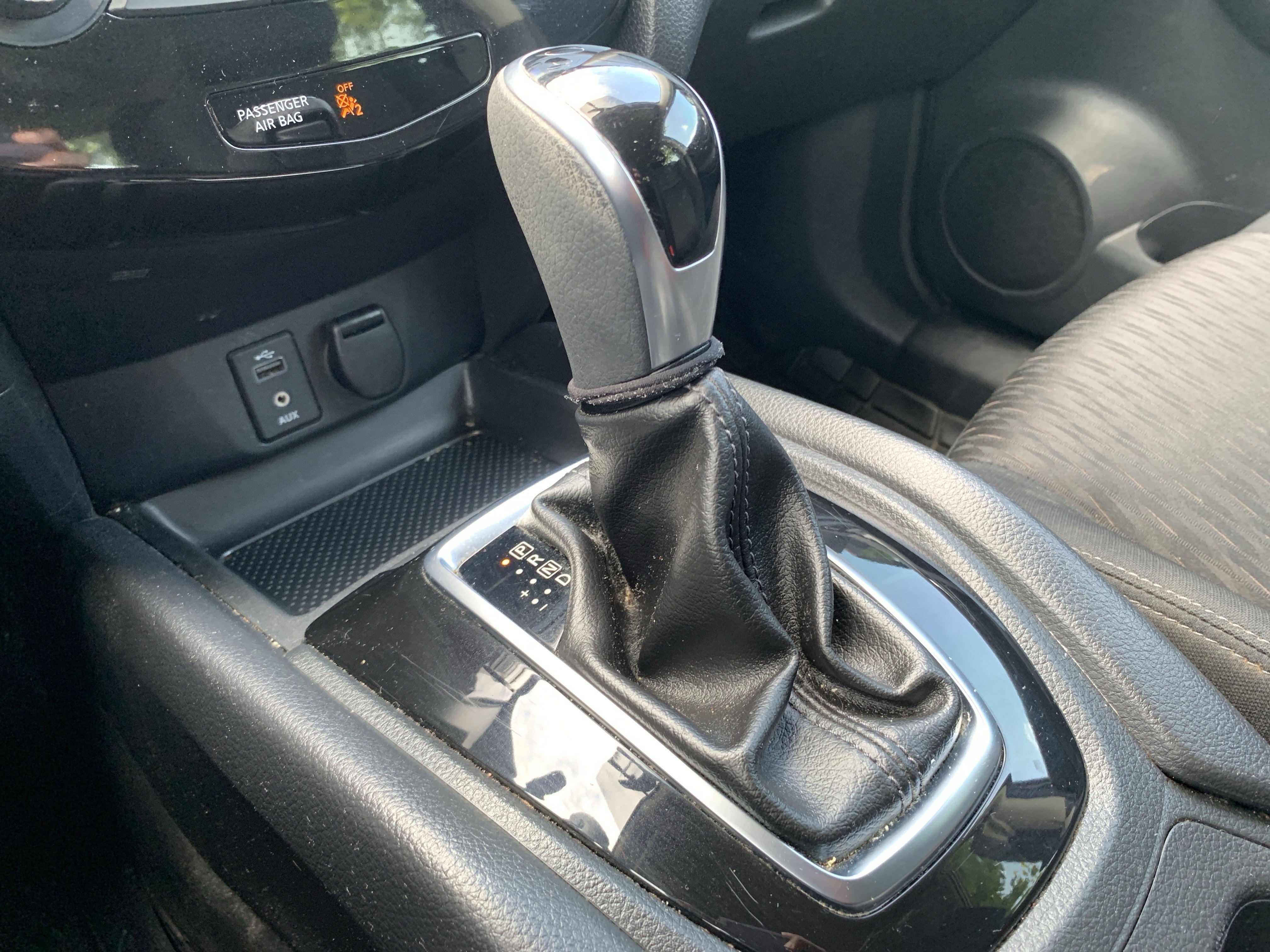 Used 2017 Nissan Rogue S FWD image 26