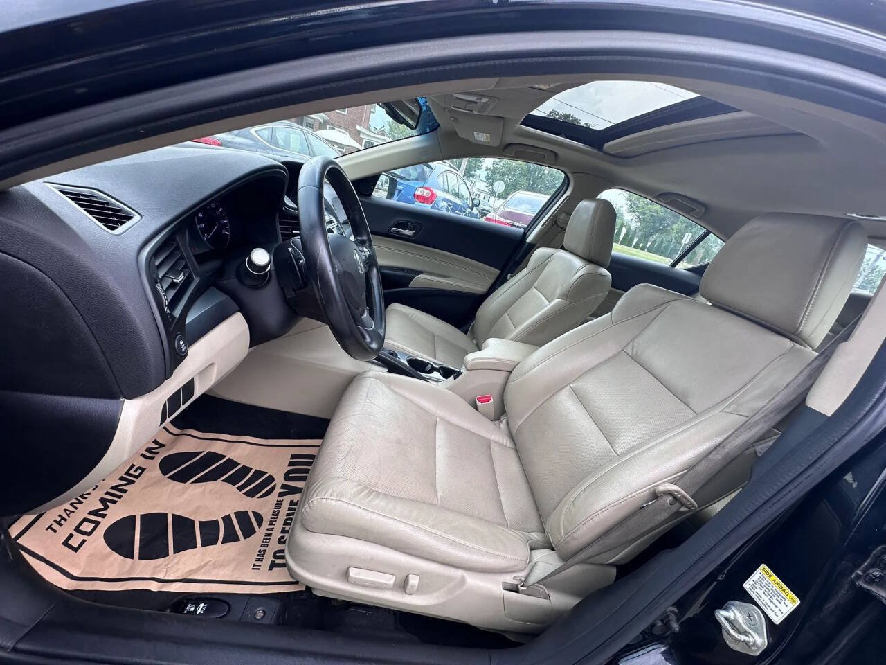 Used 2014 Acura ILX w/ Technology Package FWD image 9
