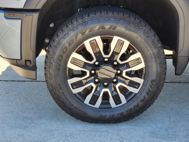 Used 2026 GMC Sierra 2500 Denali Ultimate w/ LPO, Black Badging Package AWD/4WD image 10