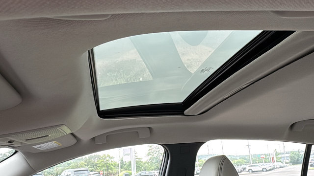 New 2026 Nissan Sentra SL w/ Floor Mat Package FWD image 11