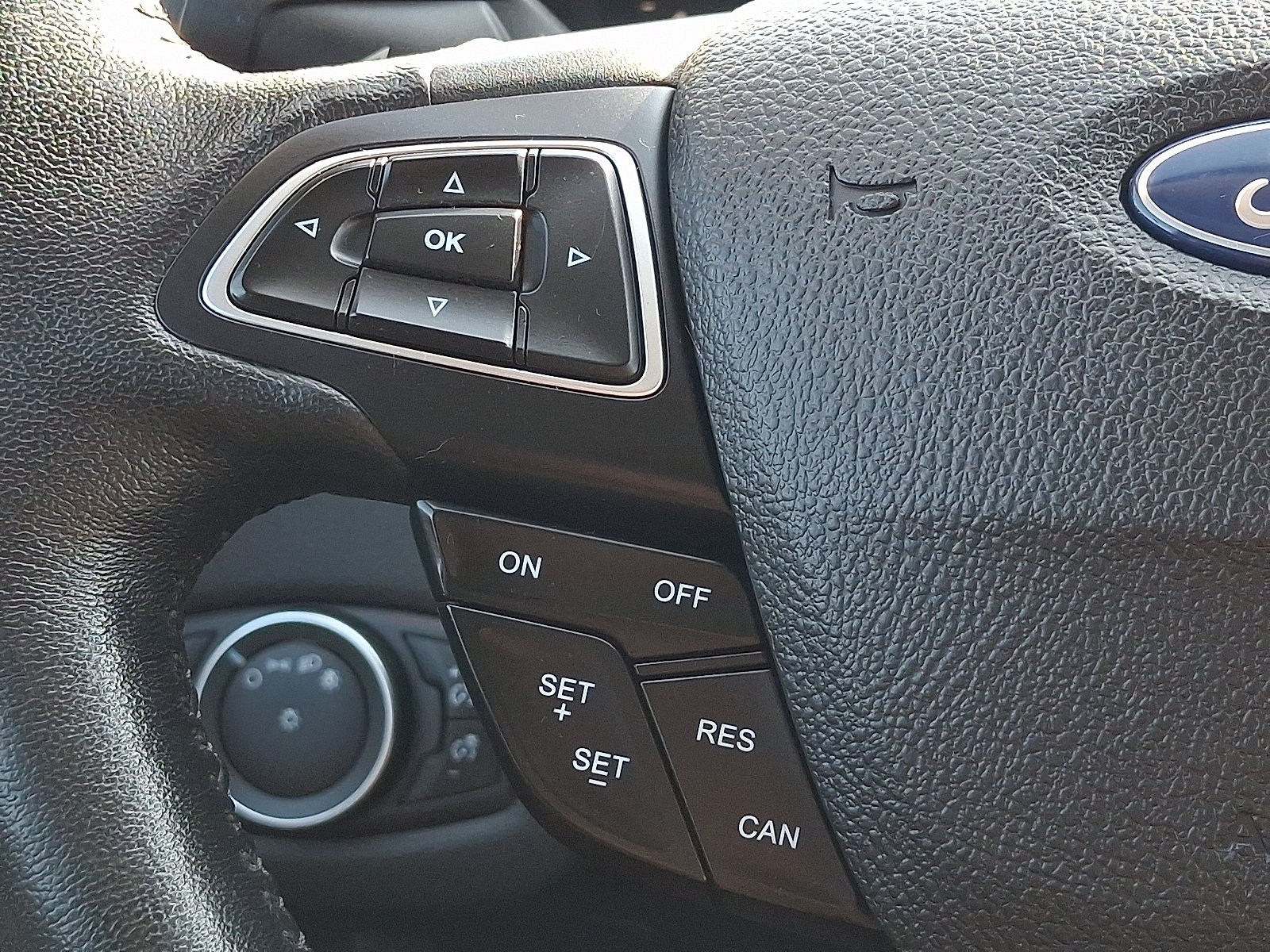 Used 2018 Ford Escape SEL FWD image 21