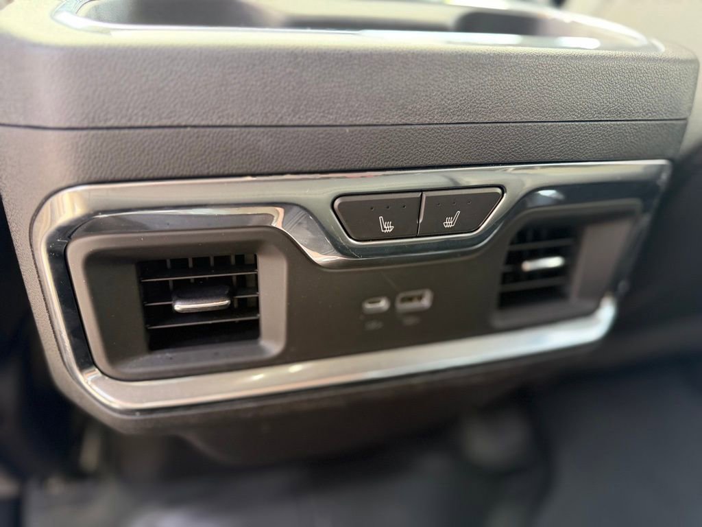 Used 2023 GMC Sierra 1500 Denali w/ Denali Reserve Package AWD/4WD image 16