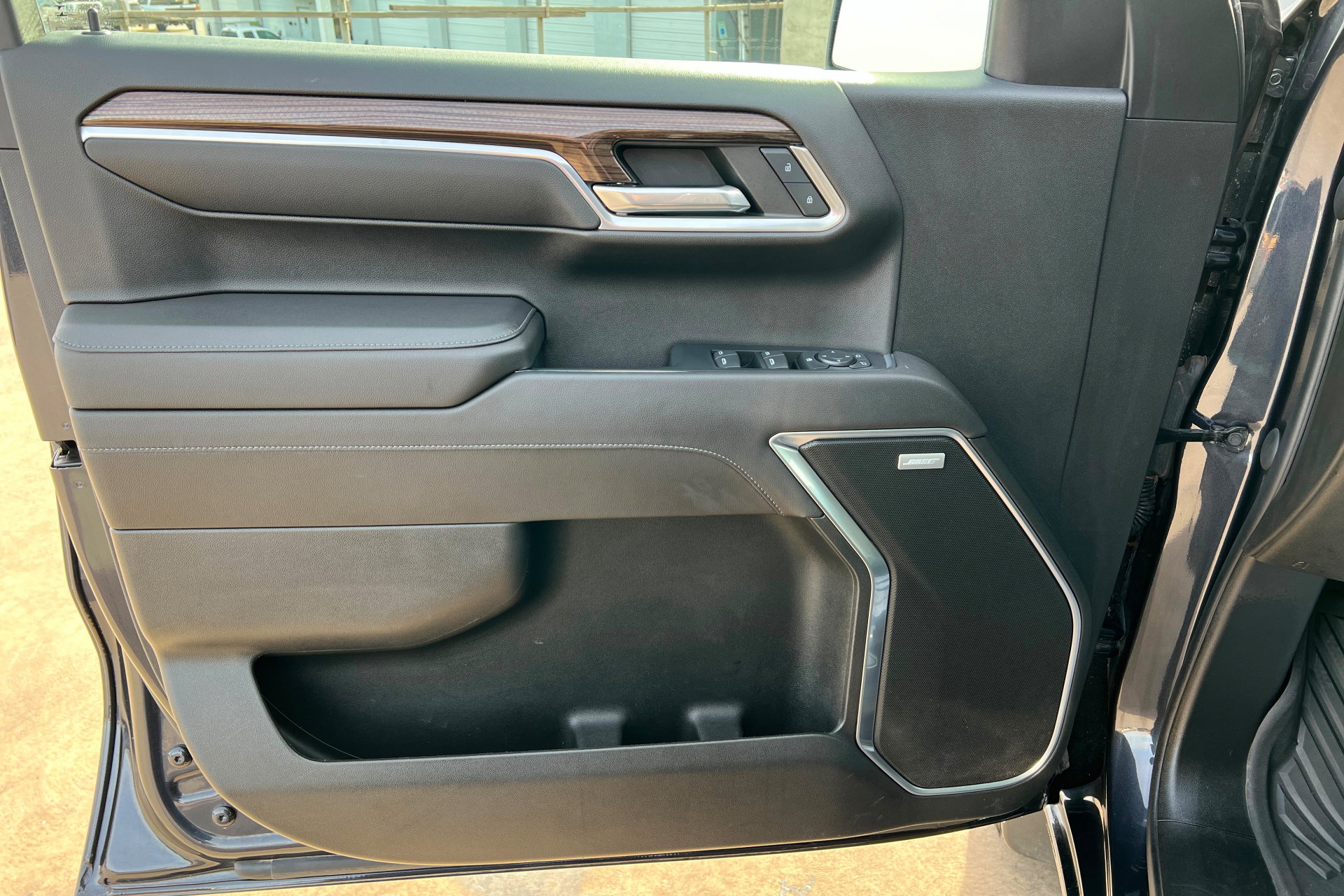 Certified 2022 Chevrolet Silverado 1500 RST w/ Convenience Package II image 15