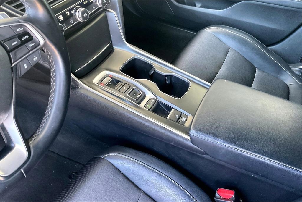 Used 2018 Honda Accord Sport image 14