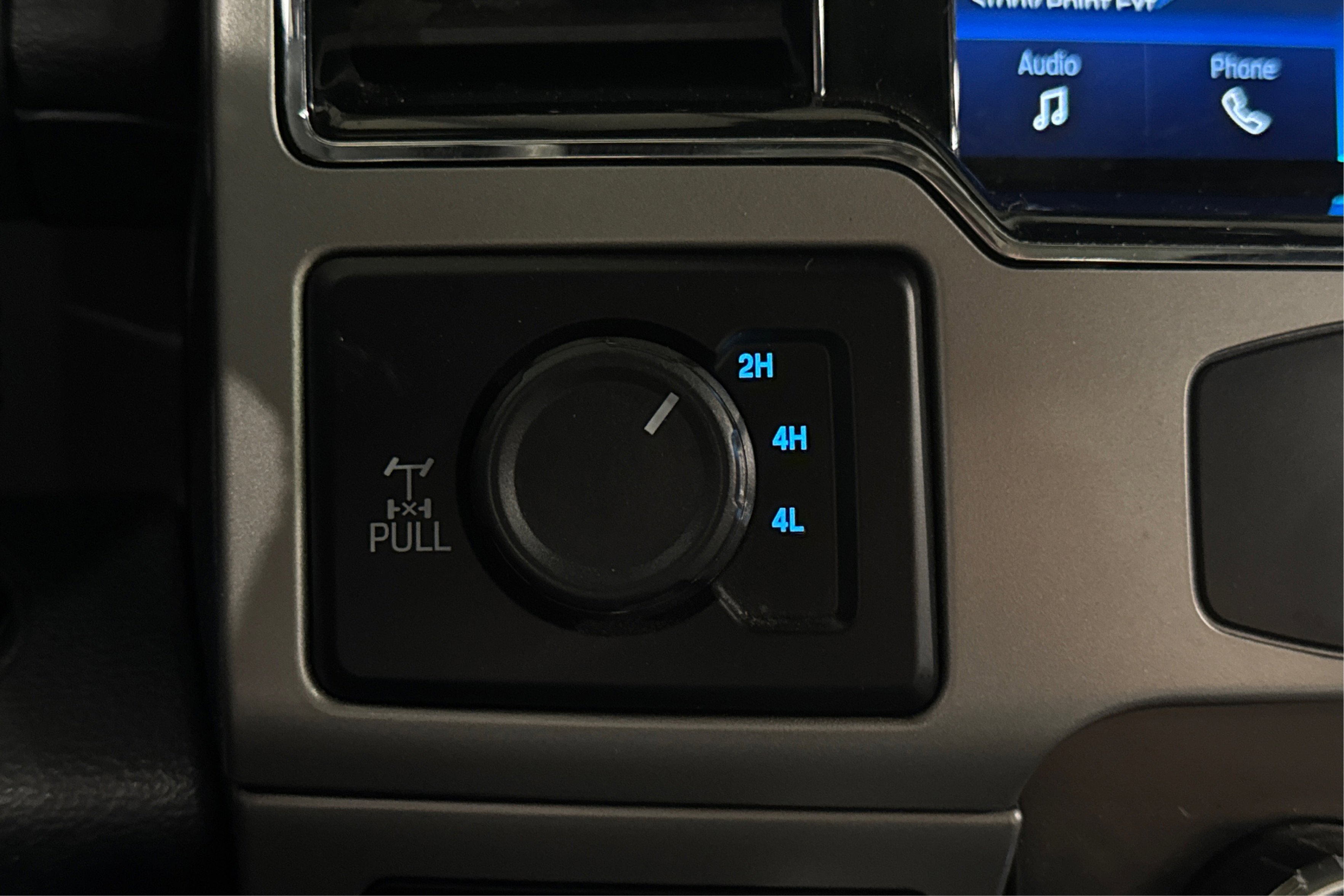 Used 2022 Ford F250 Lariat w/ Black Appearance Package image 37