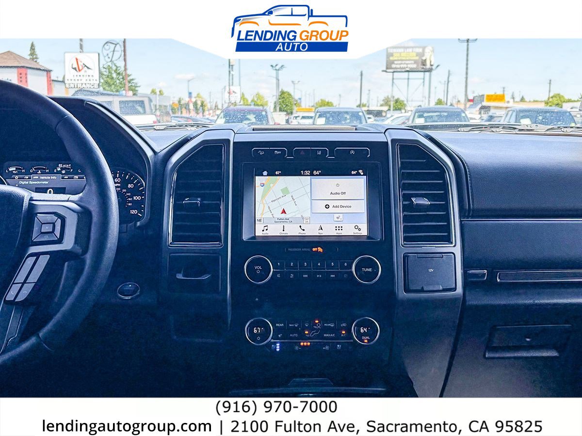 Used 2018 Ford Expedition Max XLT w/ Equipment Group 202A AWD/4WD image 12