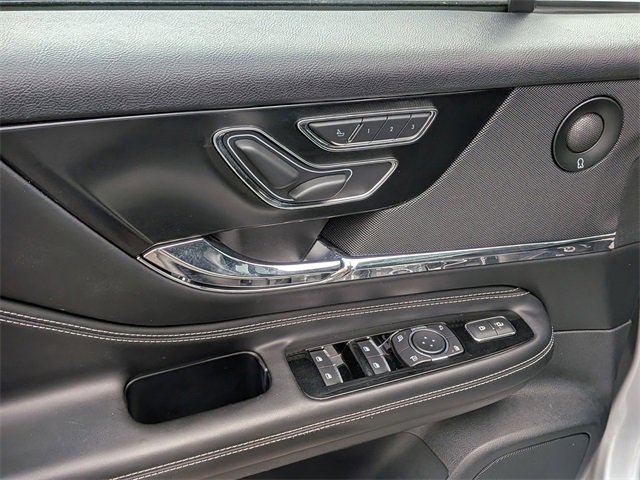 Used 2020 Lincoln Corsair Reserve w/ Equipment Group 201A image 13