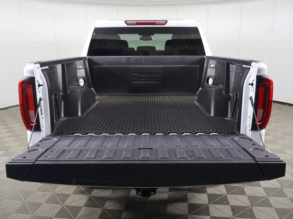 Used 2025 GMC Sierra 1500 SLT AWD/4WD image 14