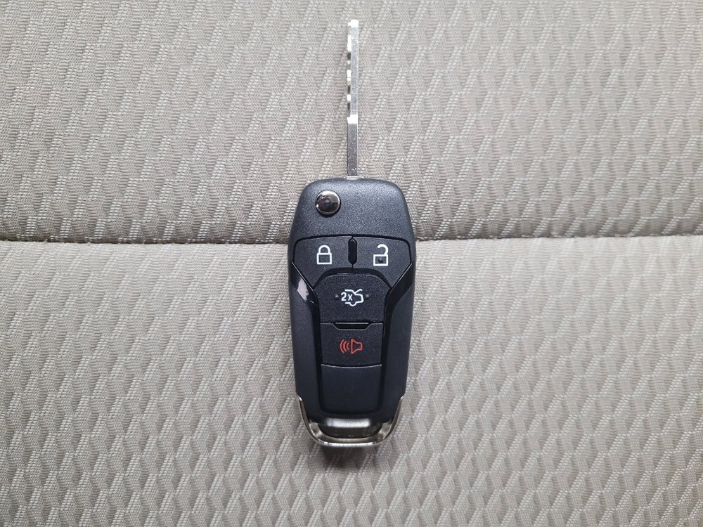 Used 2021 Ford Explorer 2WD image 32