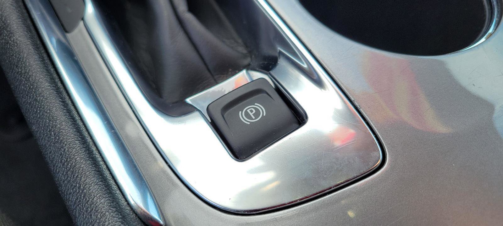 Used 2024 Chevrolet Malibu LT image 21