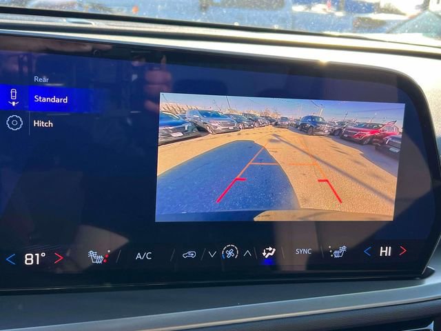 Certified 2025 Chevrolet Traverse LT image 30