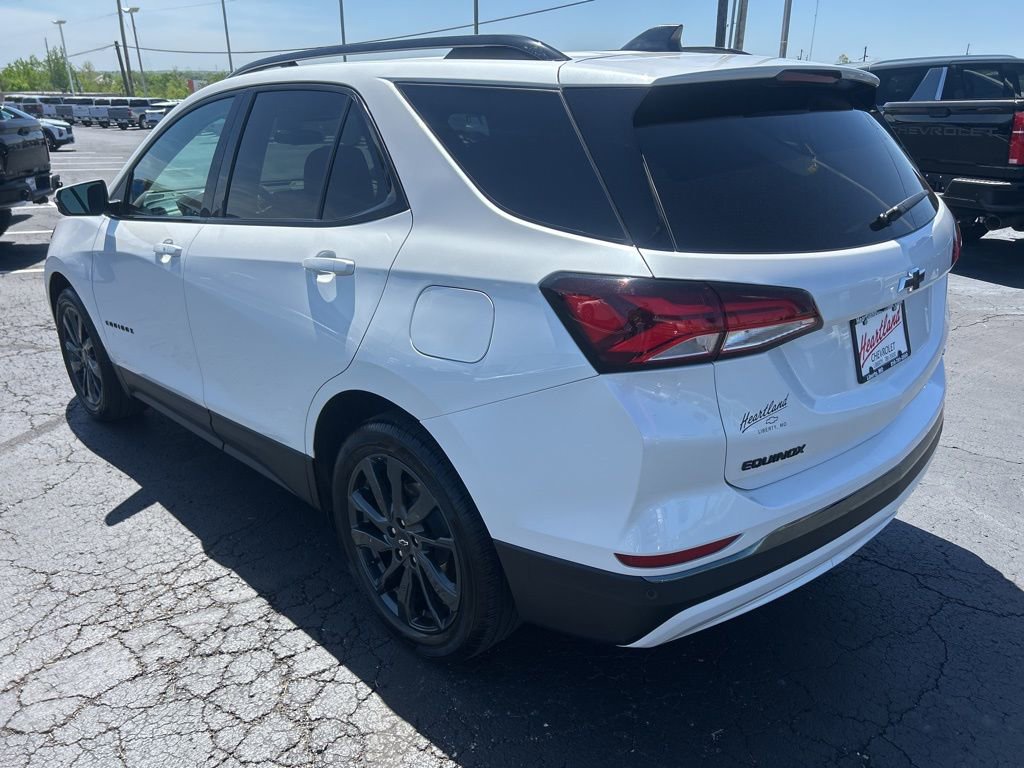 Used 2023 Chevrolet Equinox RS w/ RS Leather Package FWD image 7