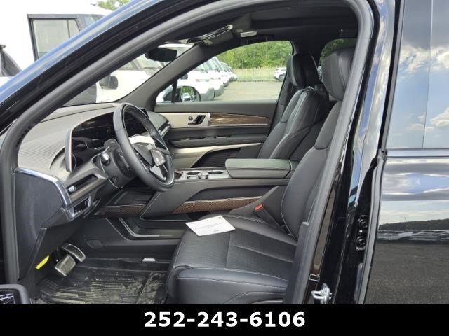 Used 2026 Cadillac Vistiq Sport w/ LPO, Floor Liner Package AWD/4WD image 9