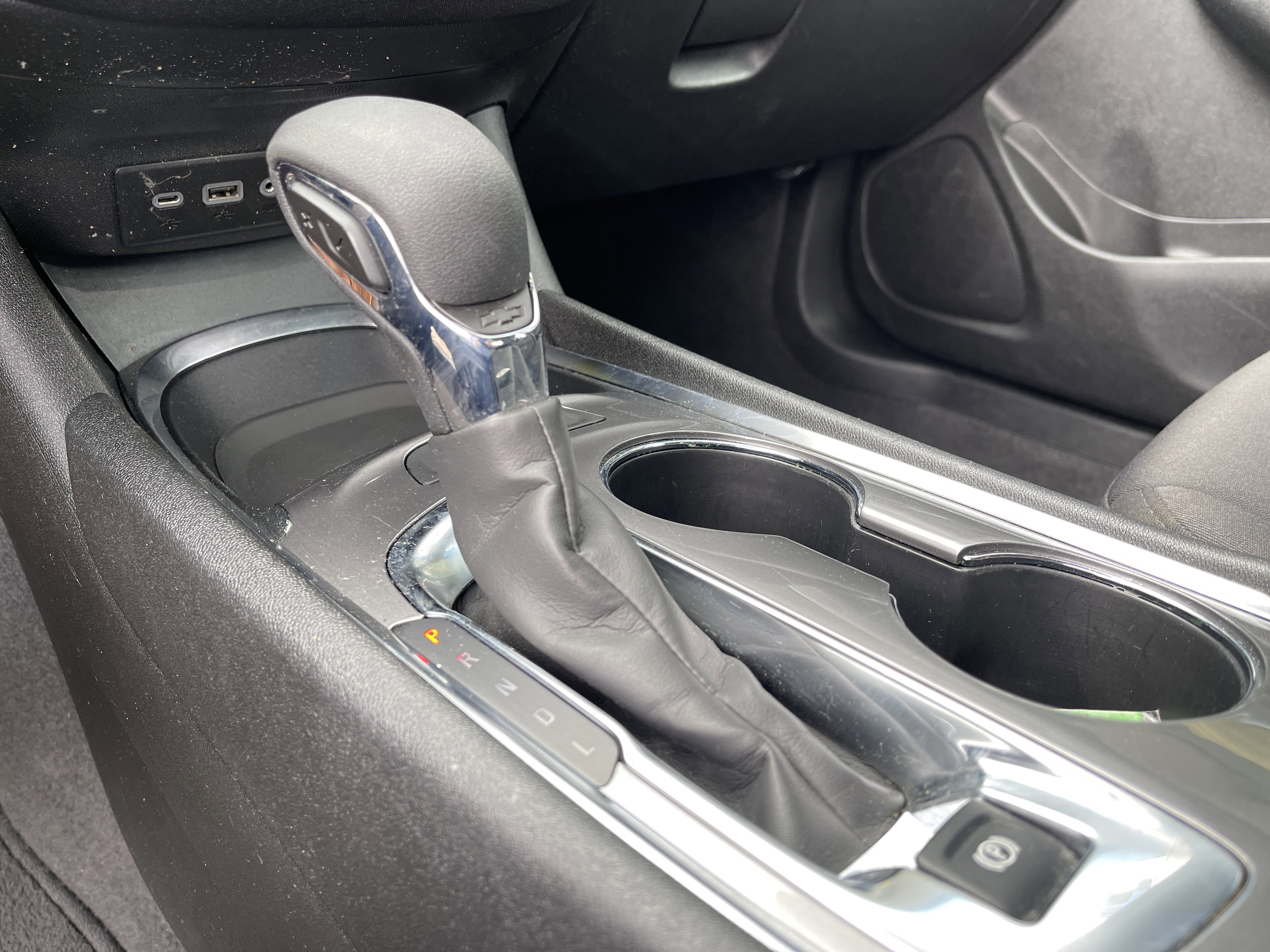 Used 2024 Chevrolet Malibu LT image 32