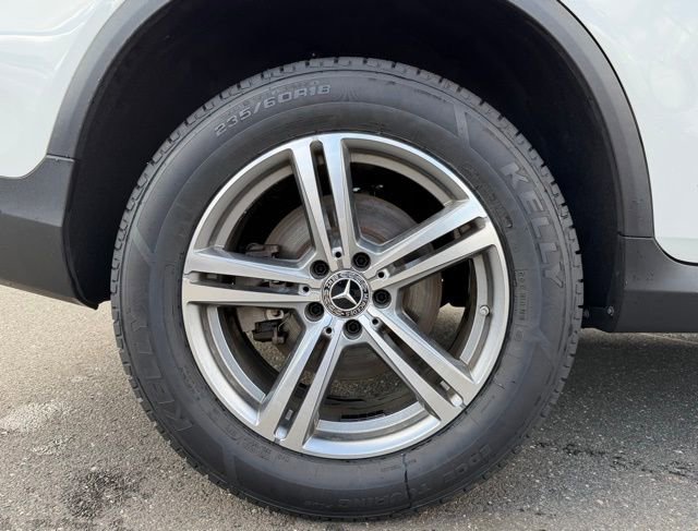 Used 2022 Mercedes-Benz GLC 300 4MATIC image 11