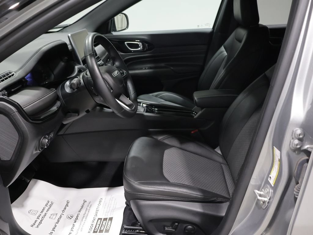 Used 2022 Jeep Compass Latitude w/ Convenience Group AWD/4WD image 11