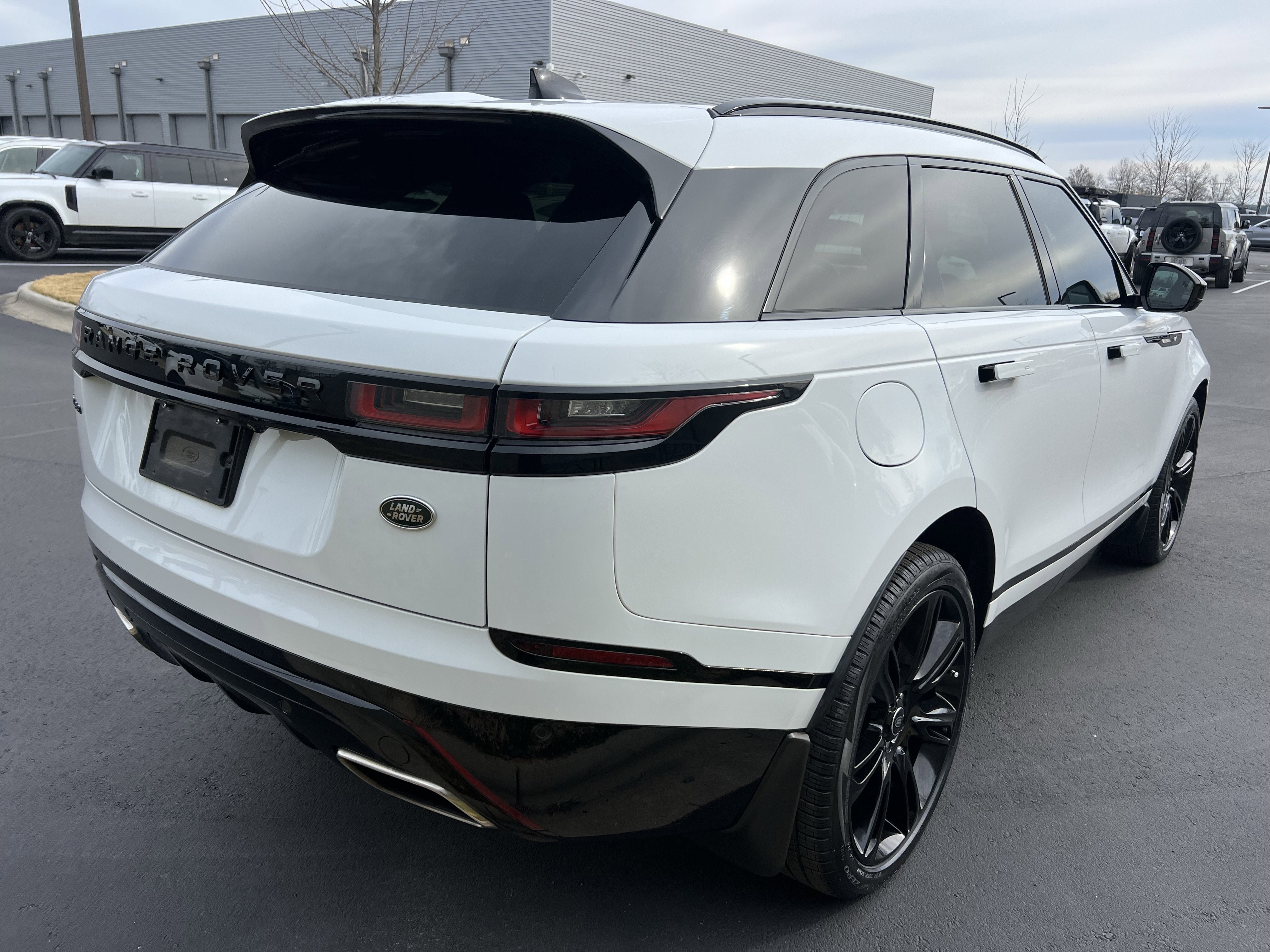Certified 2023 Land Rover Range Rover Velar R-Dynamic S image 7