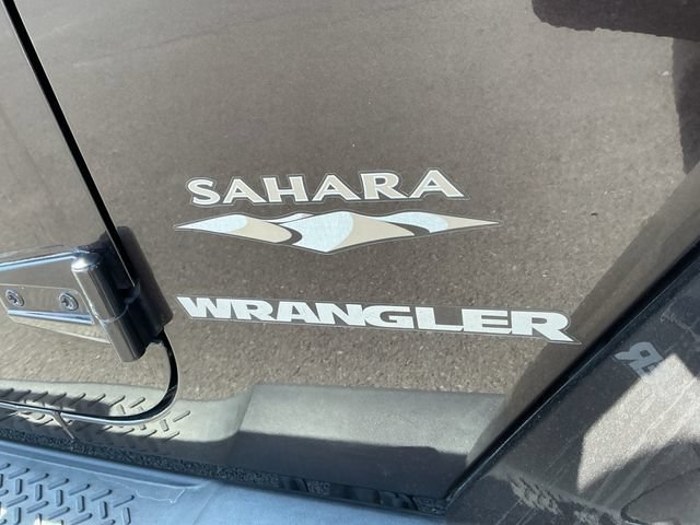 Used 2013 Jeep Wrangler Sahara AWD/4WD image 13