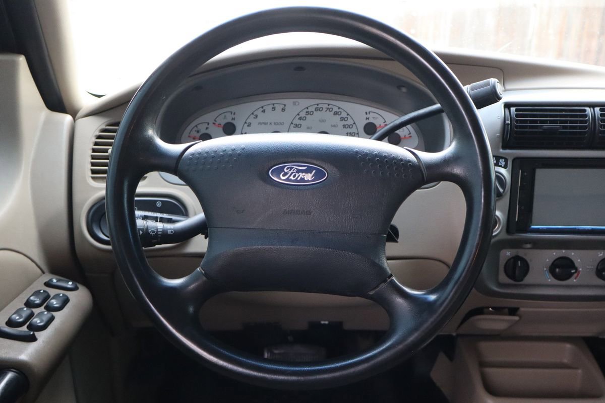 Used 2004 Ford Explorer Sport Trac XLS image 18