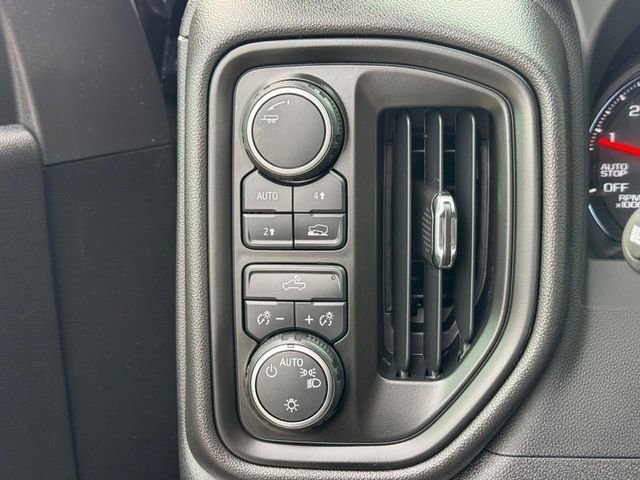 Used 2025 Chevrolet Silverado 1500 Custom image 20