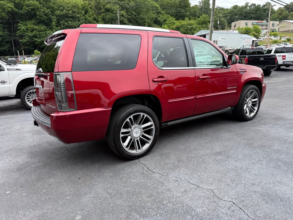 Used 2013 Cadillac Escalade Premium AWD/4WD image 39
