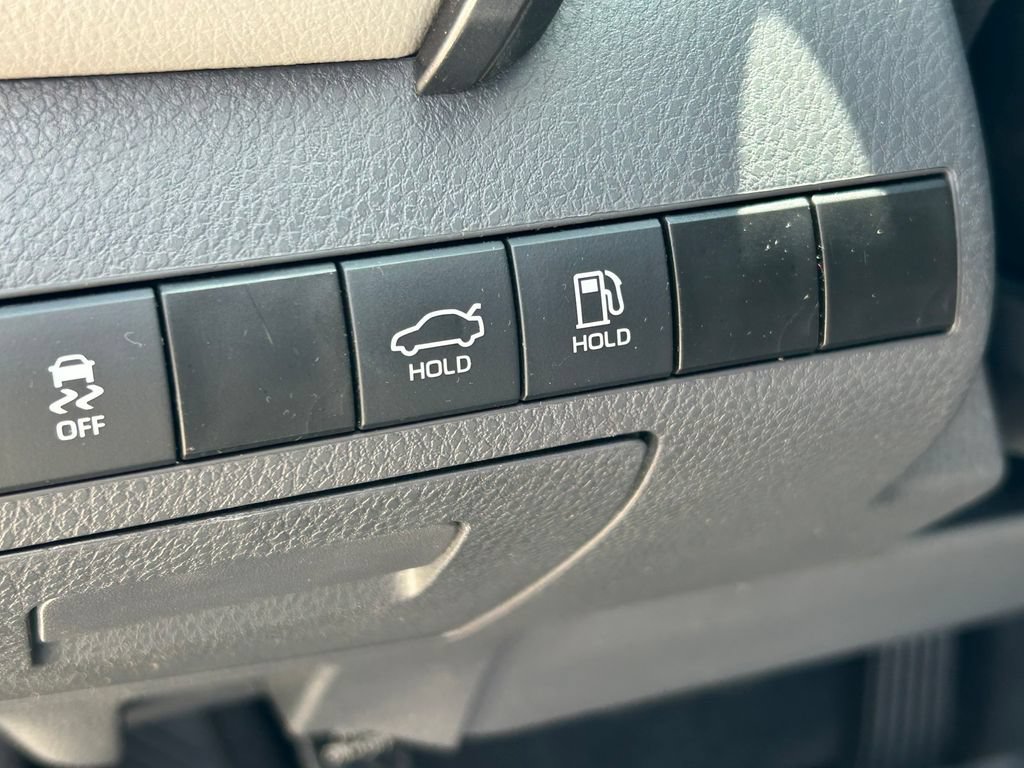 Used 2024 Toyota Camry LE FWD image 23