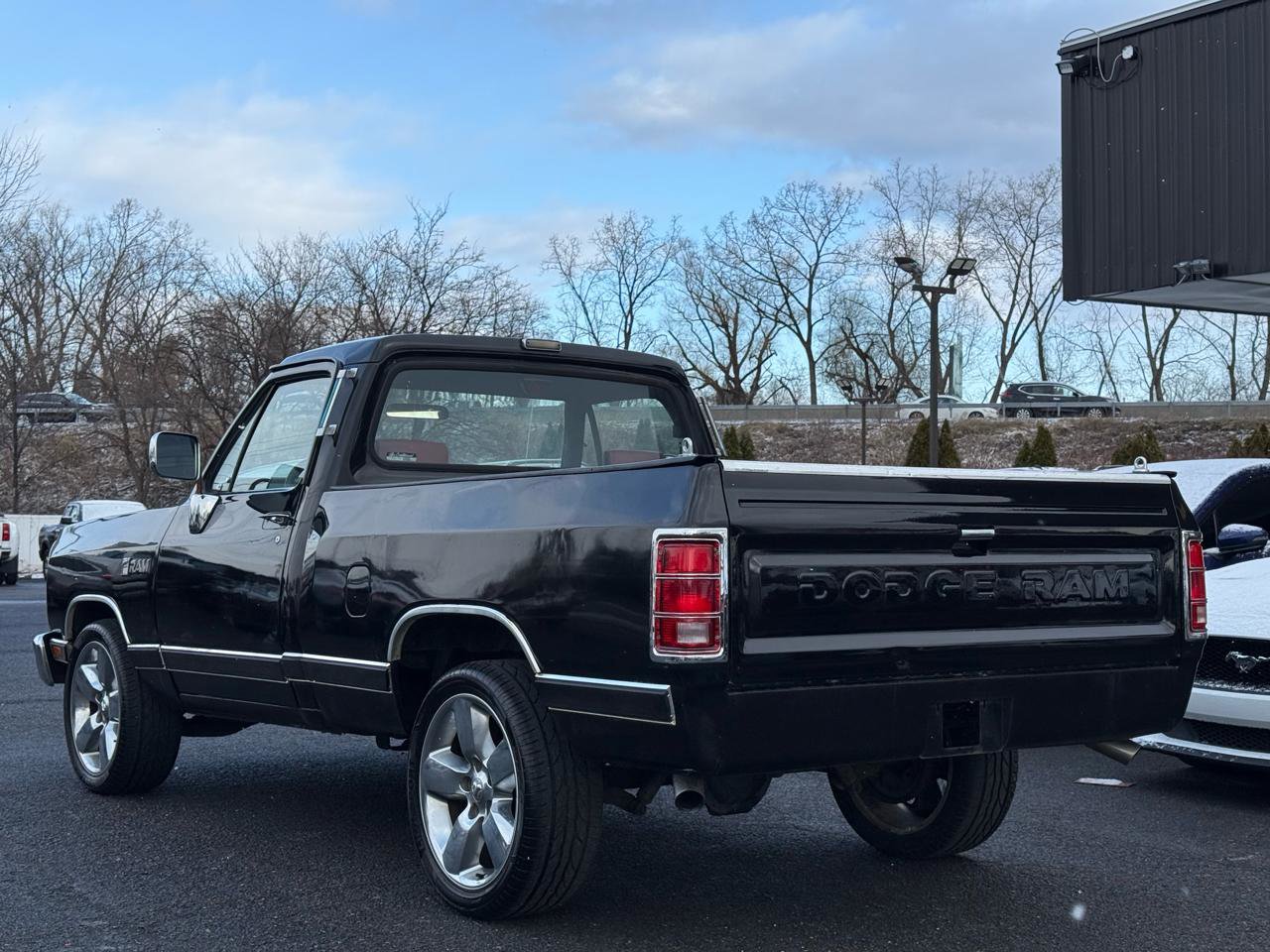 Used 1989 Dodge D/W Truck 100 RWD image 11