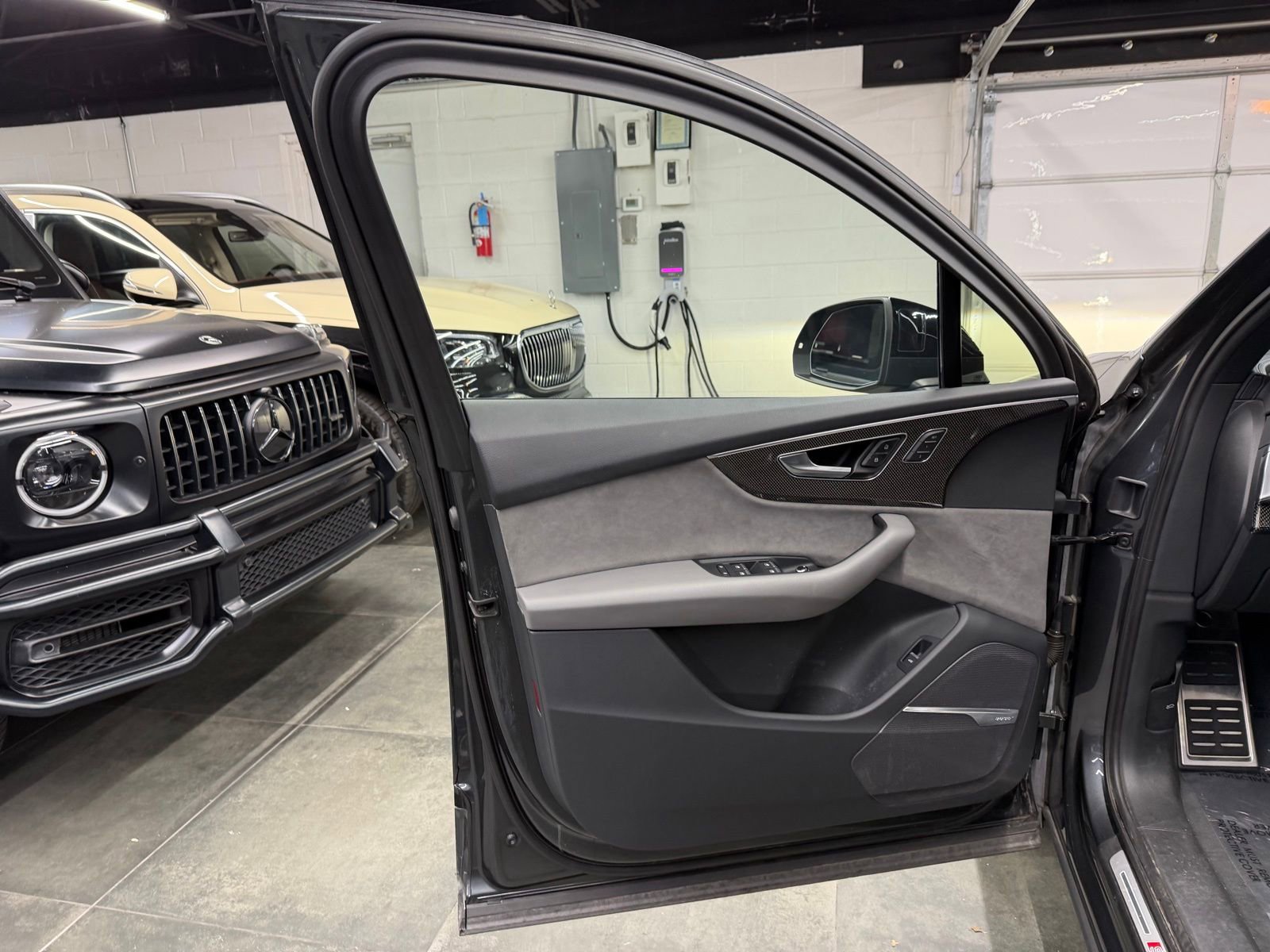 Used 2020 Audi SQ7 Prestige w/ Prestige Package image 21