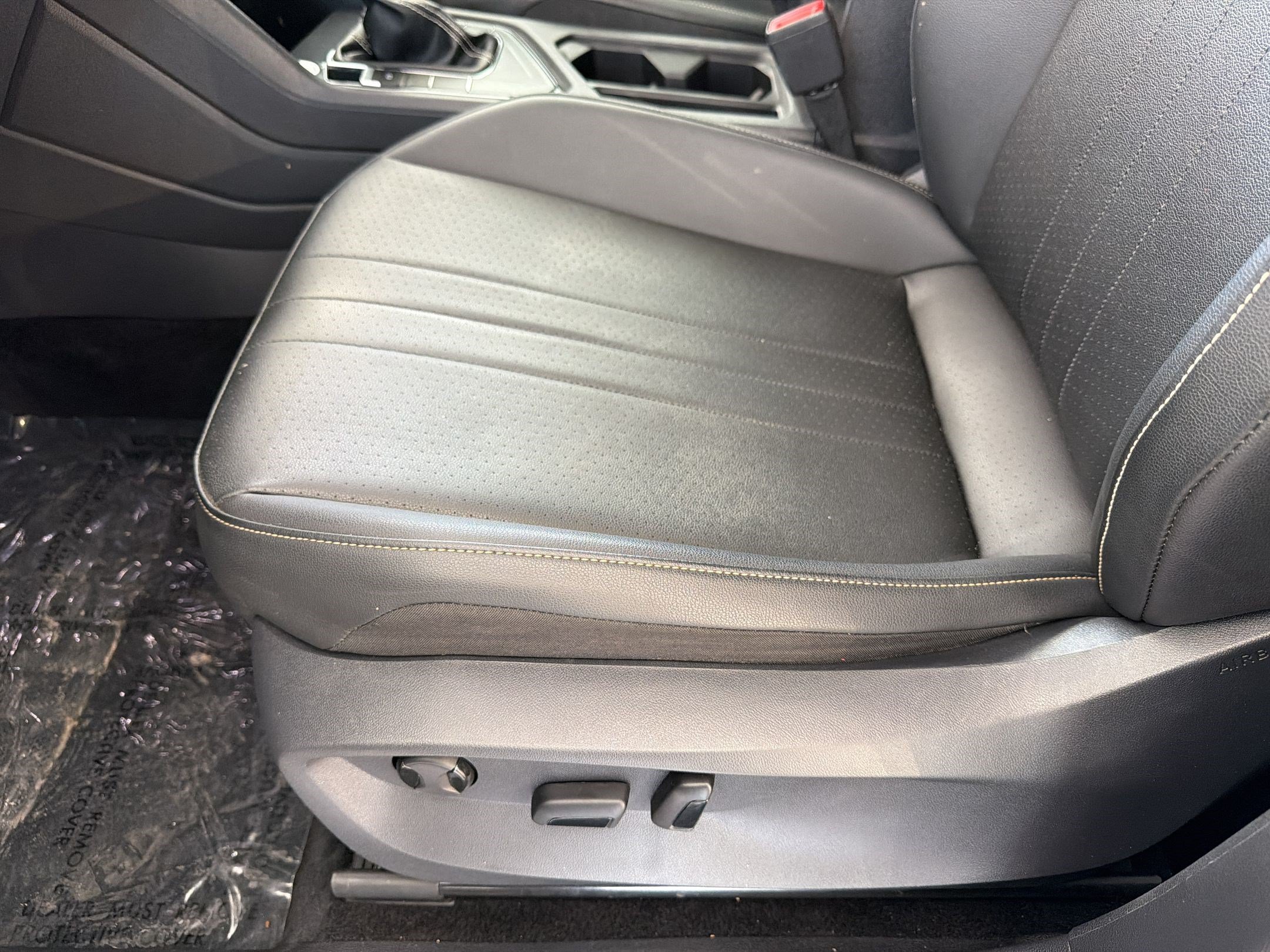 Certified 2023 Volkswagen Tiguan SE w/ Panoramic Sunroof Package FWD image 14