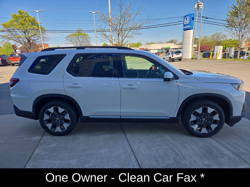 Certified 2026 Honda Pilot Touring image 2