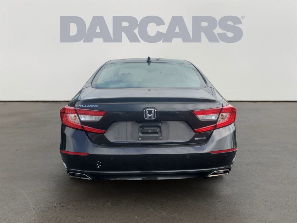 Used 2018 Honda Accord Touring image 4