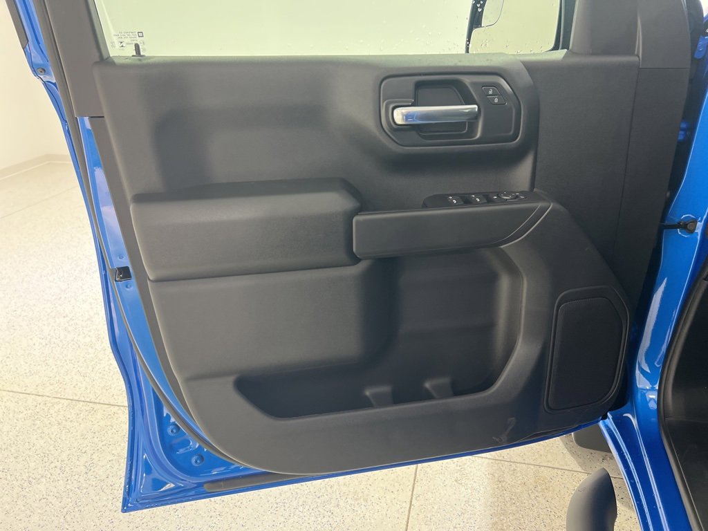 New 2026 Chevrolet Silverado 1500 Custom w/ Turbomax Blackout Package image 19