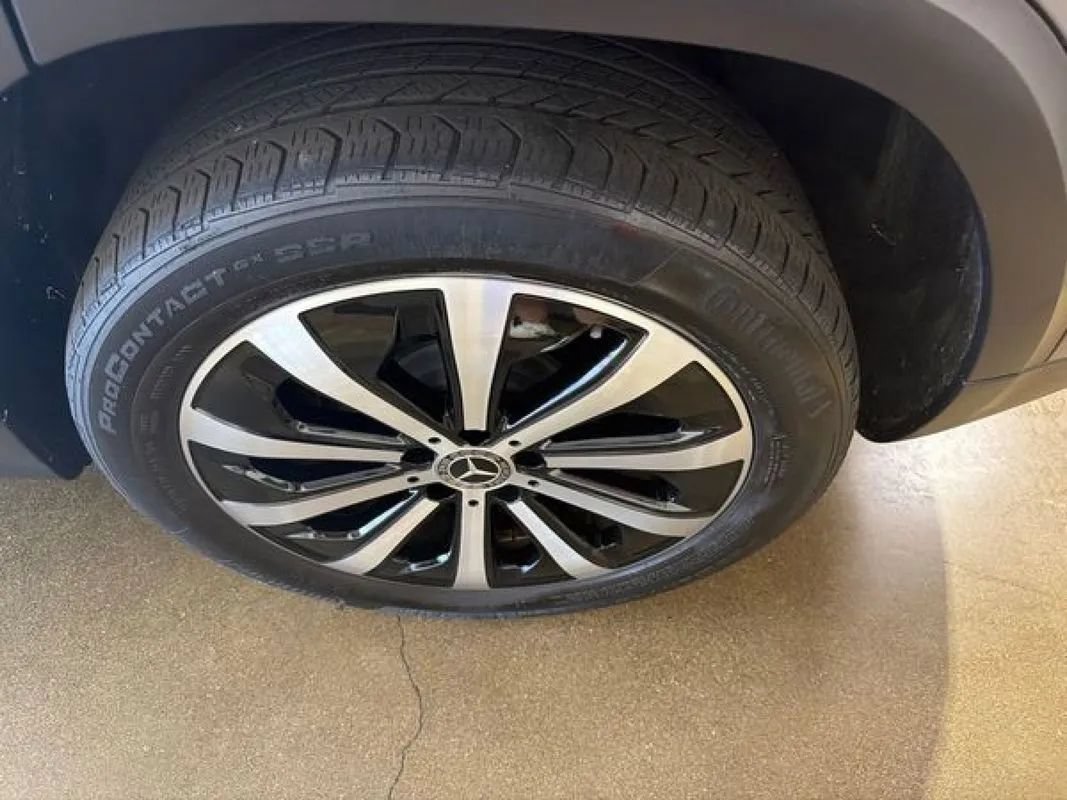 Used 2022 Mercedes-Benz GLB 250 4MATIC image 39