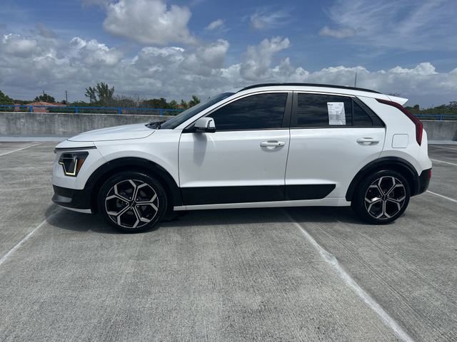 Used 2023 Kia Niro EX Touring image 17