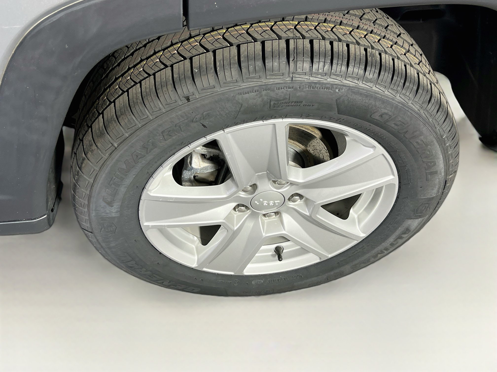 Used 2022 Jeep Compass Latitude AWD/4WD image 28