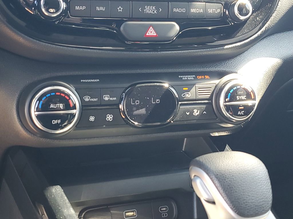 Used 2023 Kia Soul S image 28