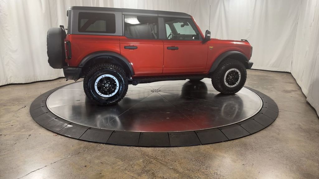 Used 2024 Ford Bronco Badlands image 9