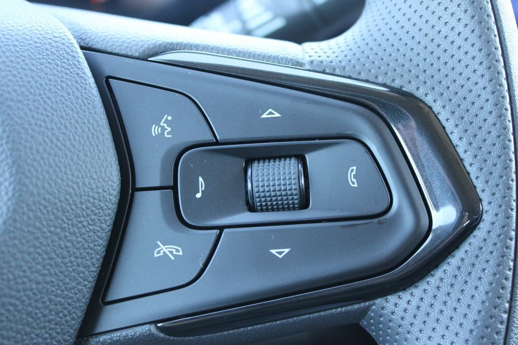 New 2026 Chevrolet Trax LT image 32