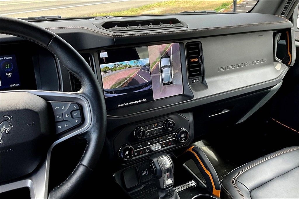 Used 2024 Ford Bronco Badlands image 6