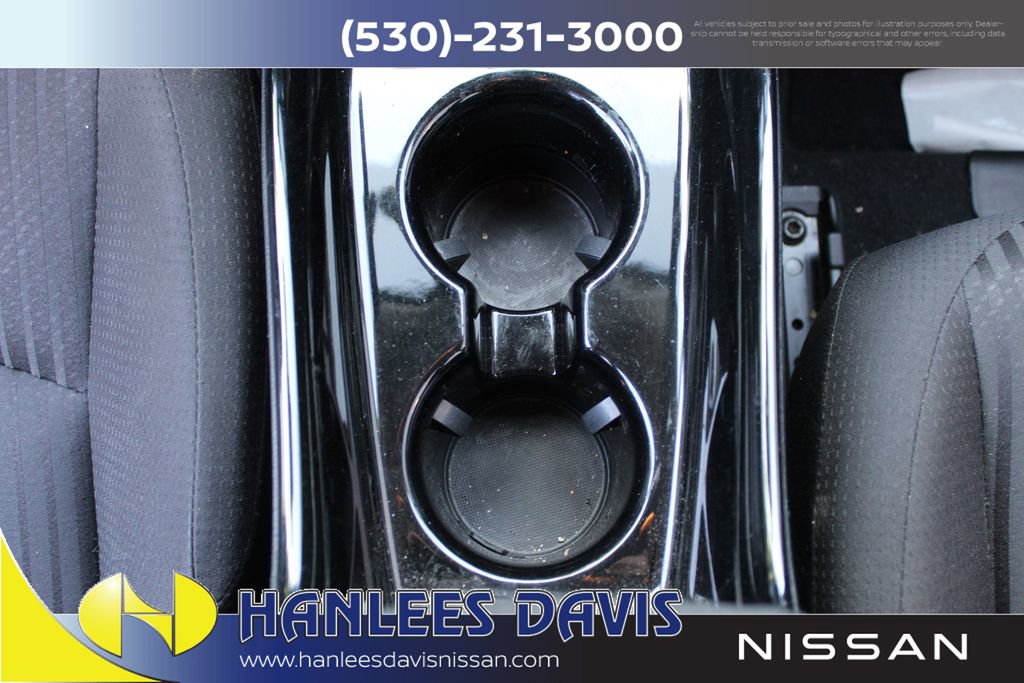 Used 2021 Toyota Prius Prime LE FWD image 17