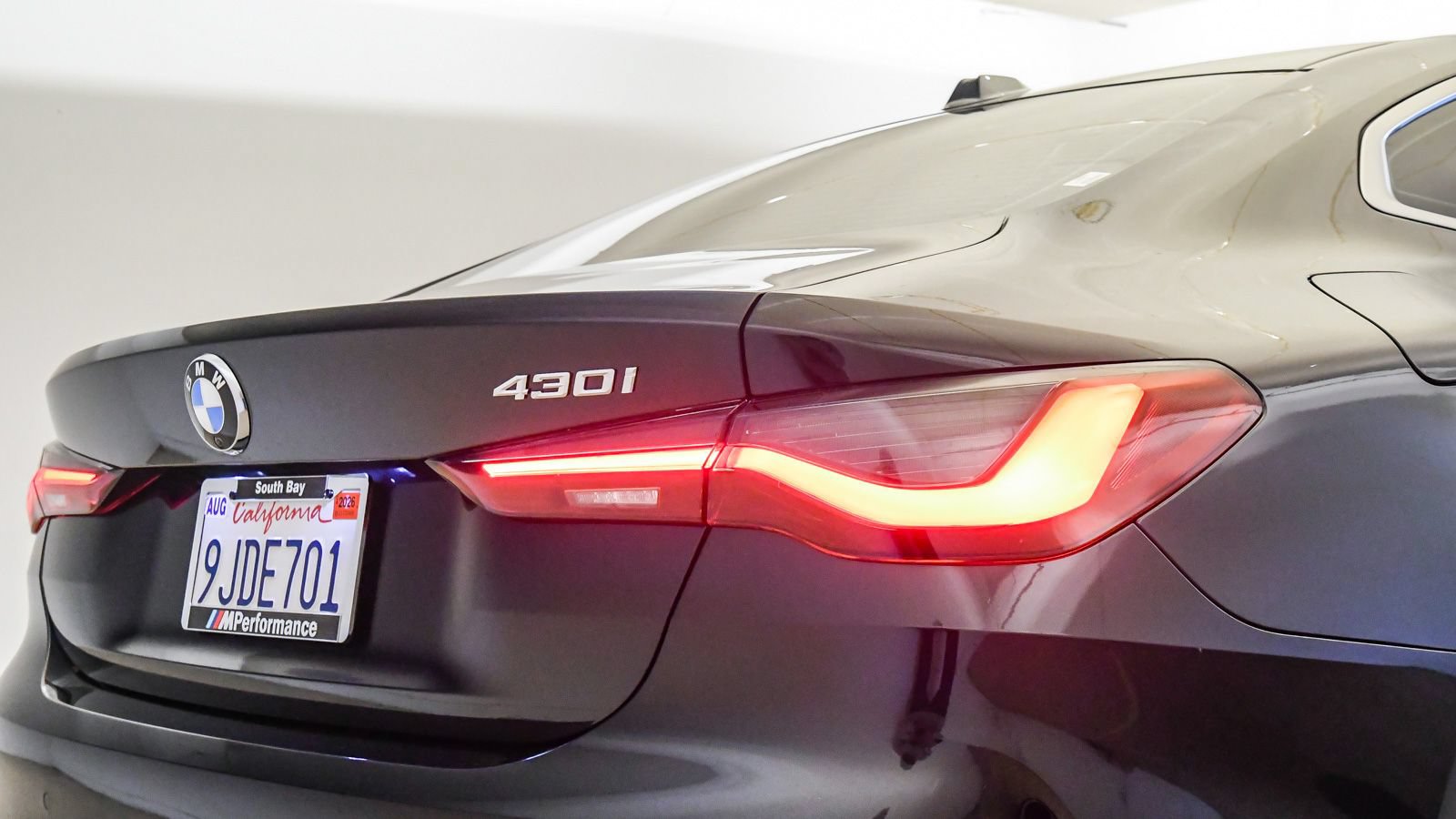 Certified 2024 BMW 430i Coupe w/ Convenience Package RWD image 12