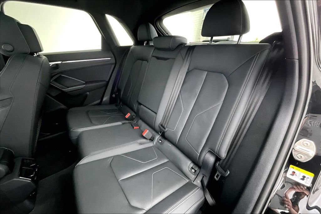 Used 2021 Audi Q3 2.0T Premium Plus w/ Premium Plus Package AWD/4WD image 32