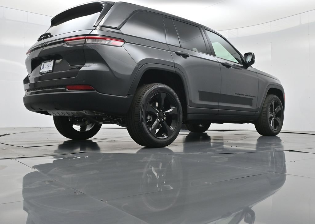 New 2025 Jeep Grand Cherokee Limited image 48