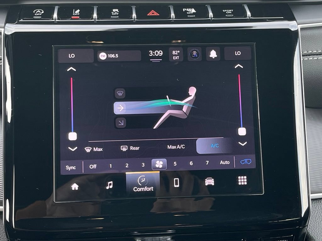 New 2026 Jeep Grand Cherokee Laredo RWD image 26