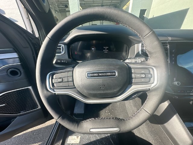 New 2026 Jeep Grand Wagoneer Limited AWD/4WD image 17