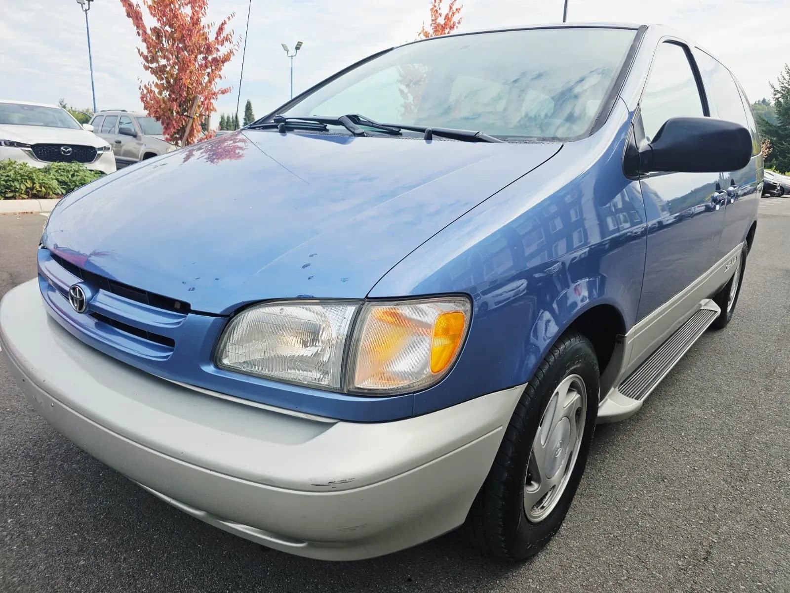 Used 2000 Toyota Sienna LE