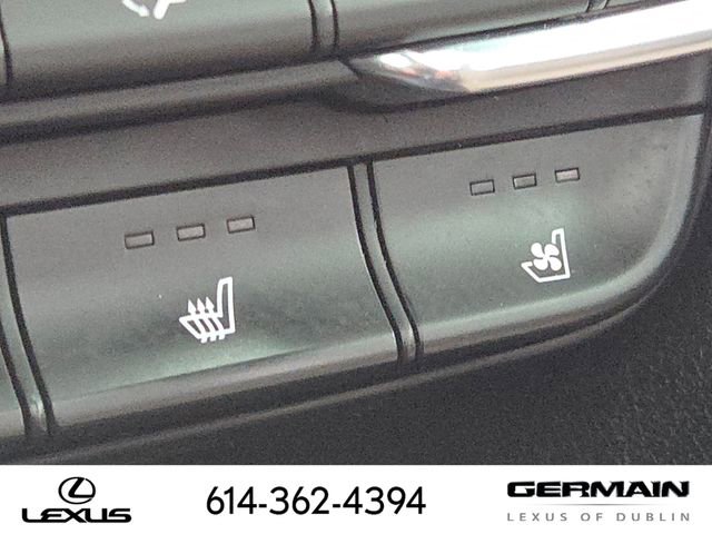 Used 2020 Hyundai Santa Fe Limited AWD/4WD image 16