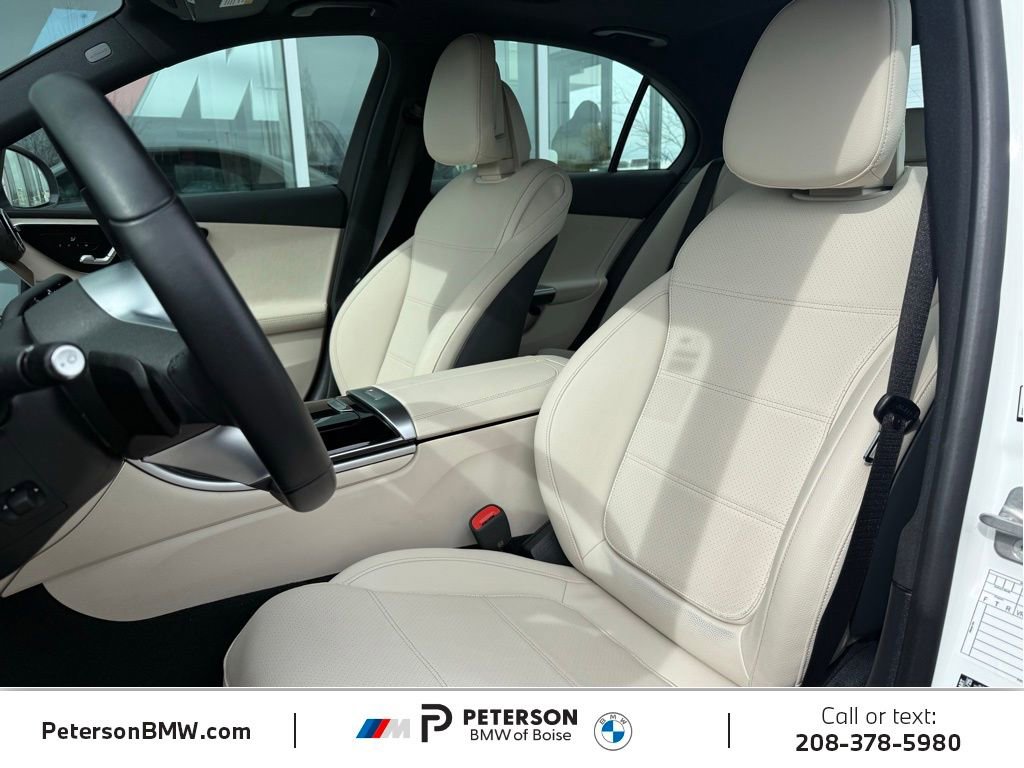 Used 2025 Mercedes-Benz C 300 4MATIC Sedan image 19